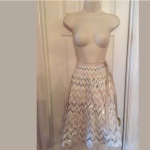 BCBG MAXAZRIA SILVER SEQUIN A-LINE STONE BOHO XS